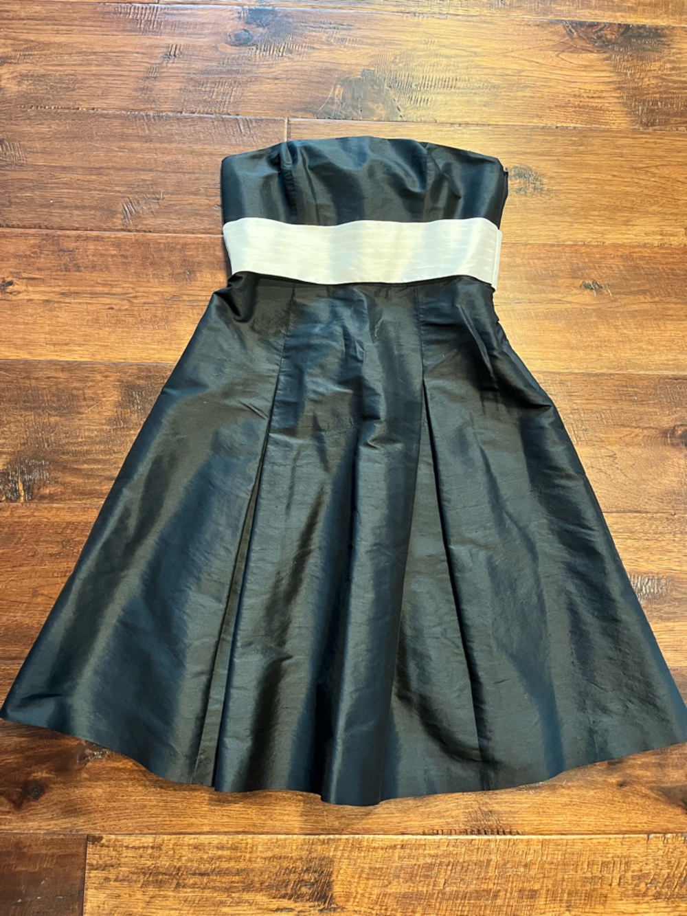 RALPH LAUREN SOLID BLACK SILK STRAPLESS COCKTAIL PARTY DRESS. SIZE 6